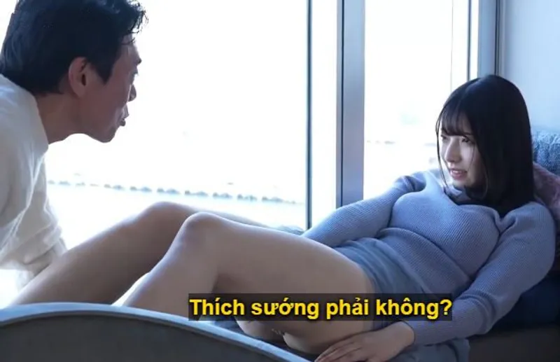Buổi hẹn hò giữa ông bác lớn tuổi và cô minh tinh mới nổi tại nhà nghỉ sang trọng