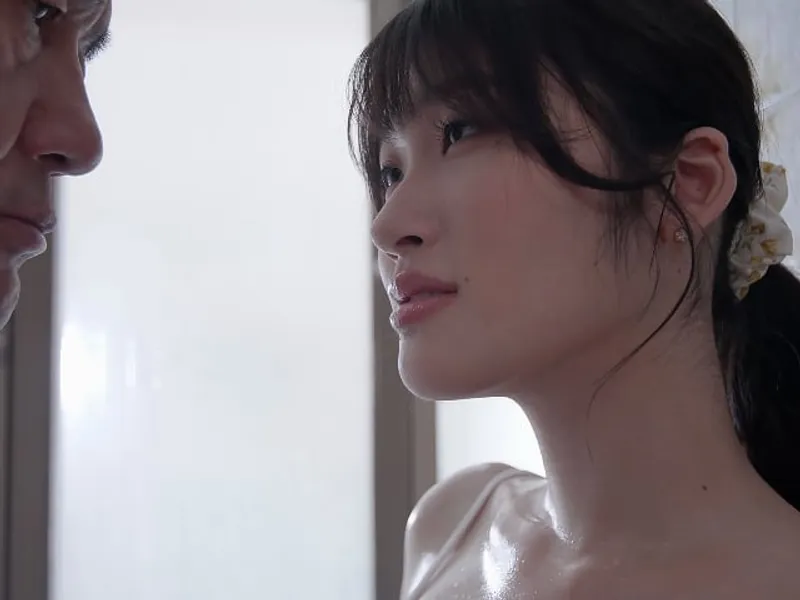 Người chồng bỏ bê, cô vợ được ông chú giúp thỏa mãn cơn dam dang lồn